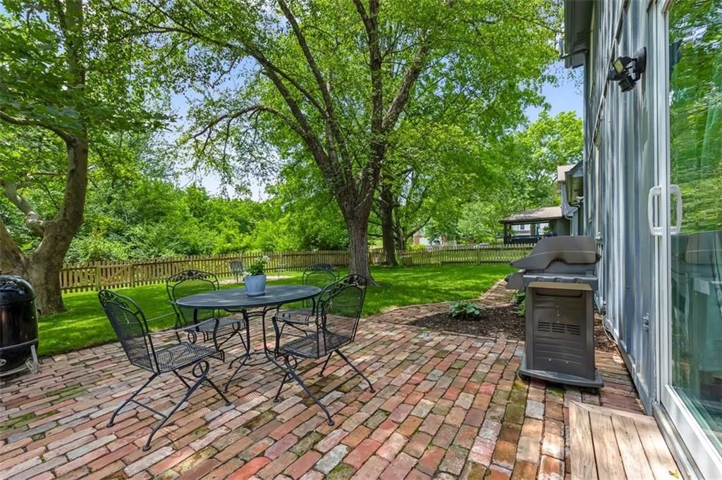 309 N Mesquite Street — photo 8