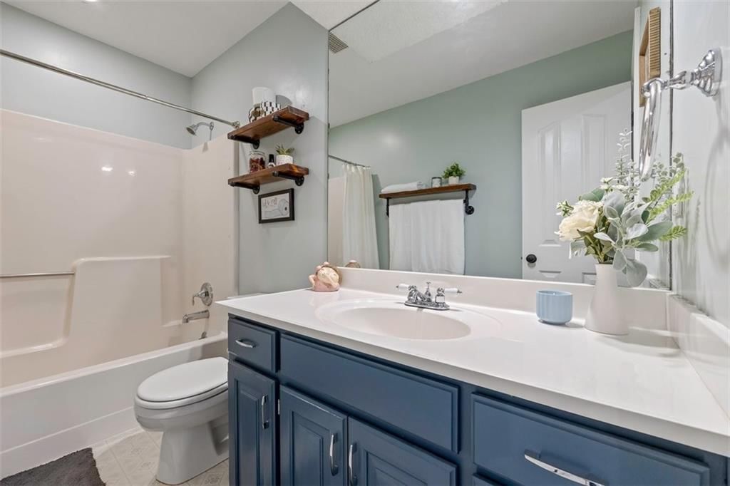 309 N Mesquite Street — photo 13
