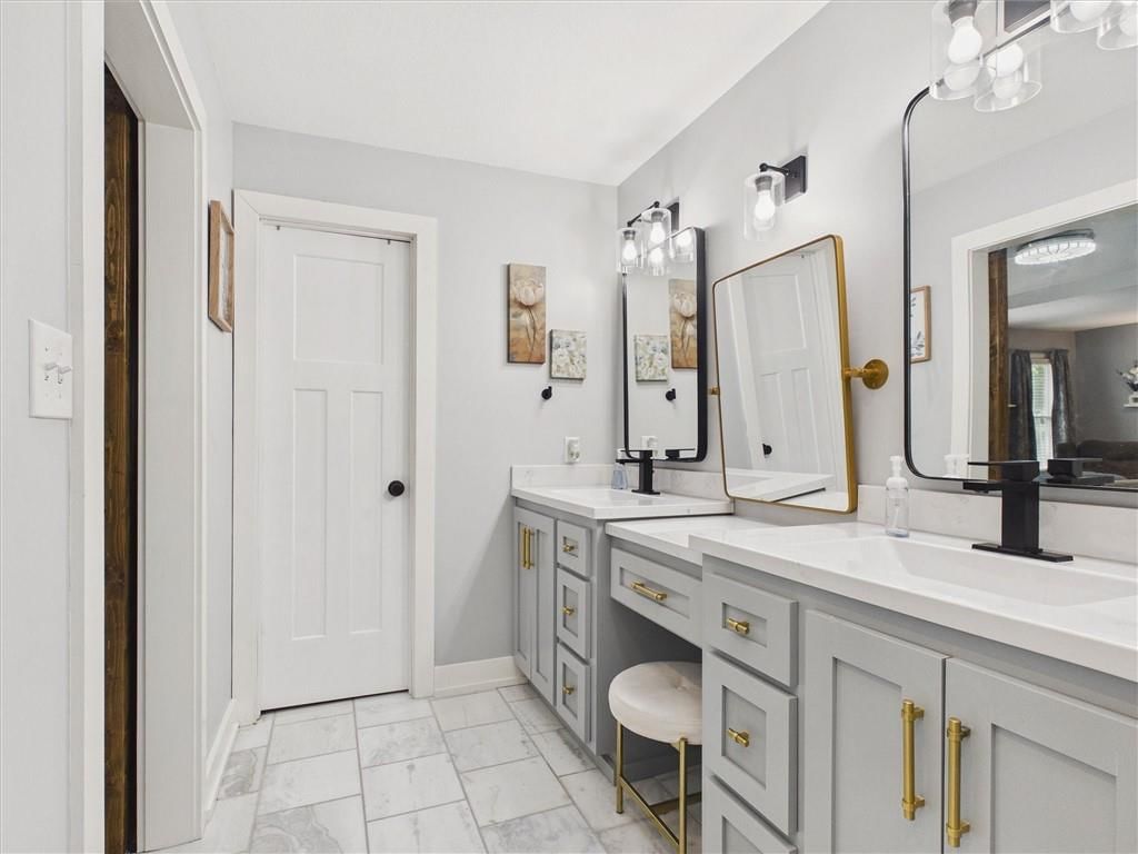 217 SE Sumpter Drive — photo 32