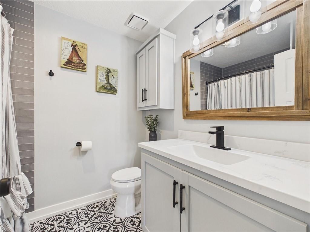 217 SE Sumpter Drive — photo 33