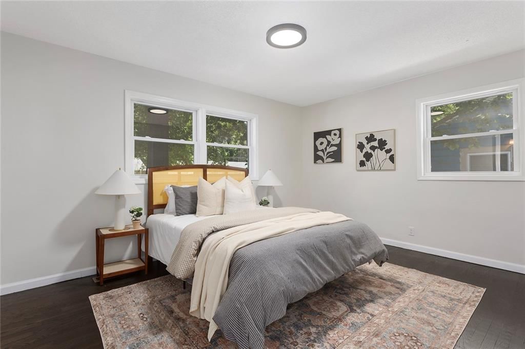 825 S Weaver Street — photo 17