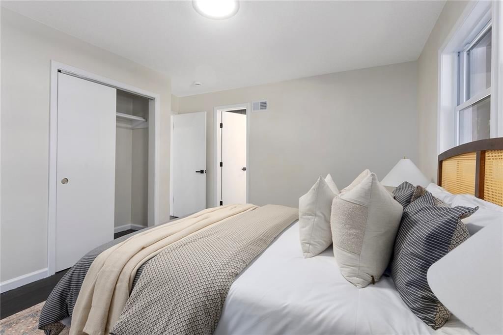 825 S Weaver Street — photo 18