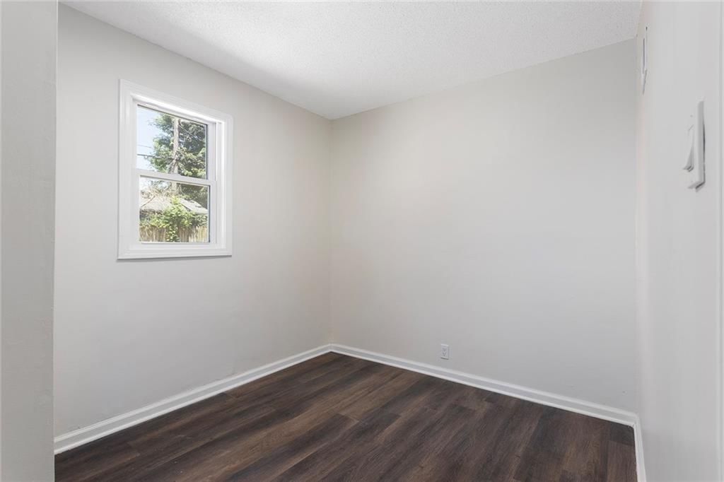 825 S Weaver Street — photo 22
