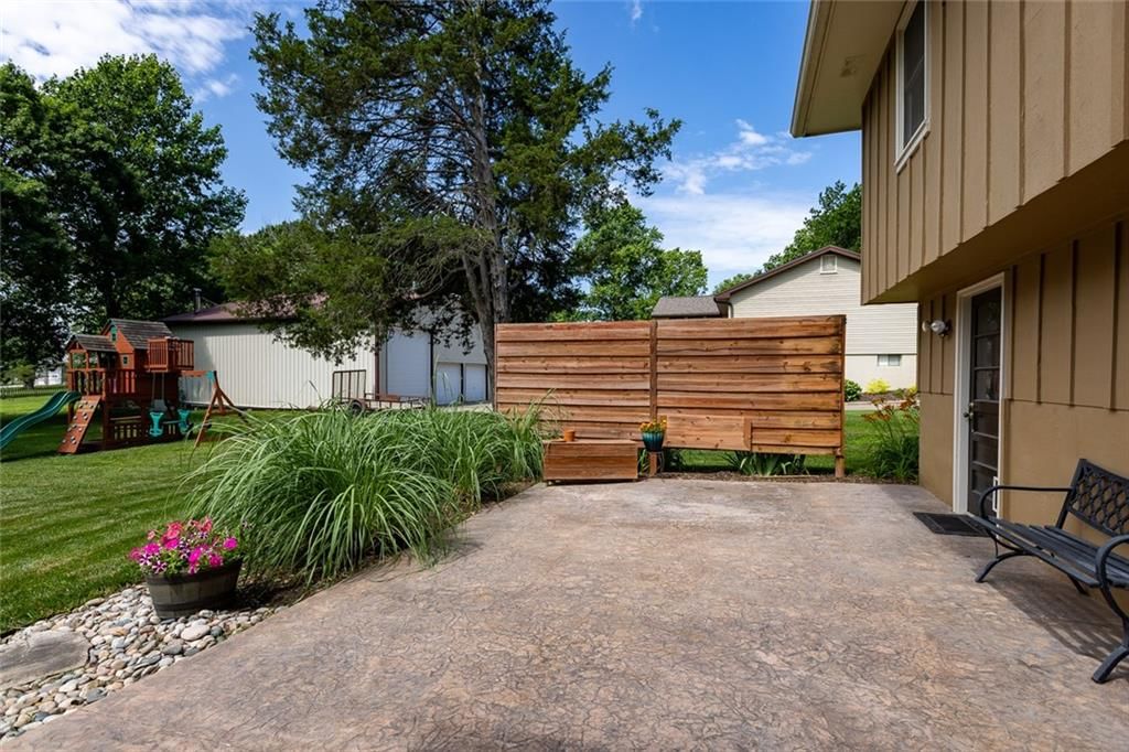 7513 W High Drive — photo 35
