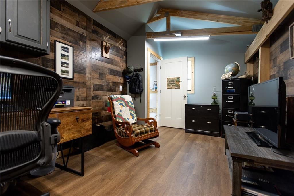 7513 W High Drive — photo 44
