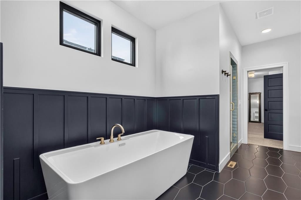 12318 W 169th Terrace — photo 32