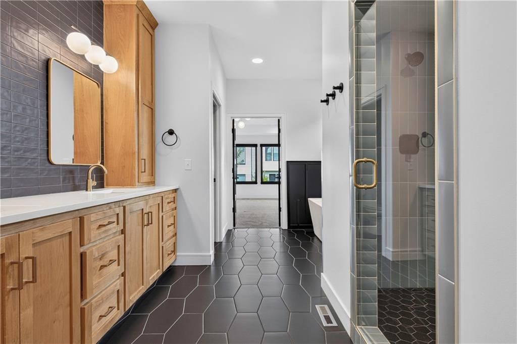 12318 W 169th Terrace — photo 34