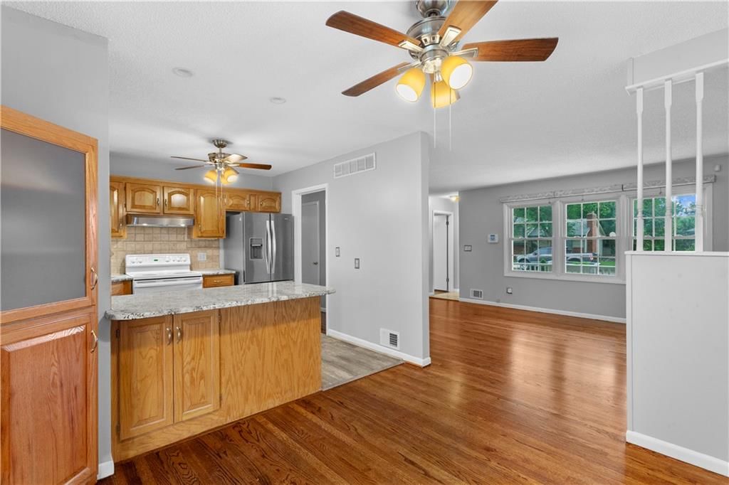 18200 Hanthorne Drive — photo 7
