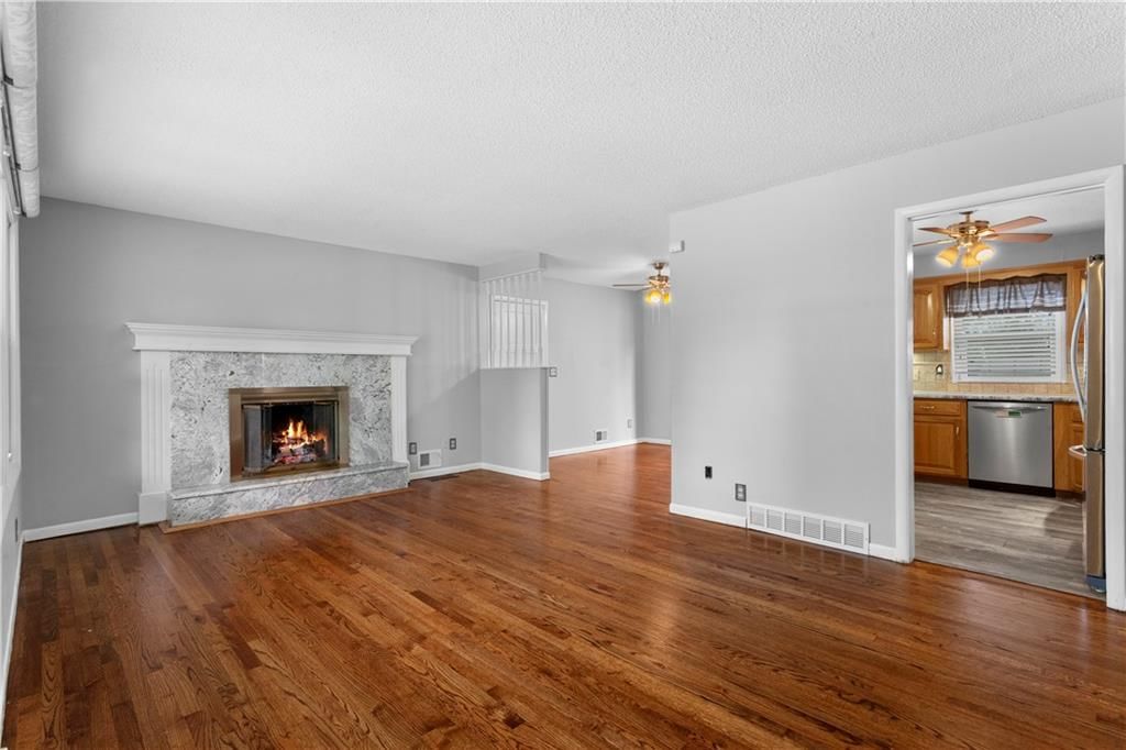 18200 Hanthorne Drive — photo 8