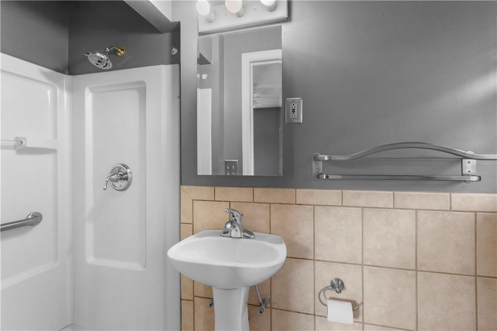 18200 Hanthorne Drive — photo 16
