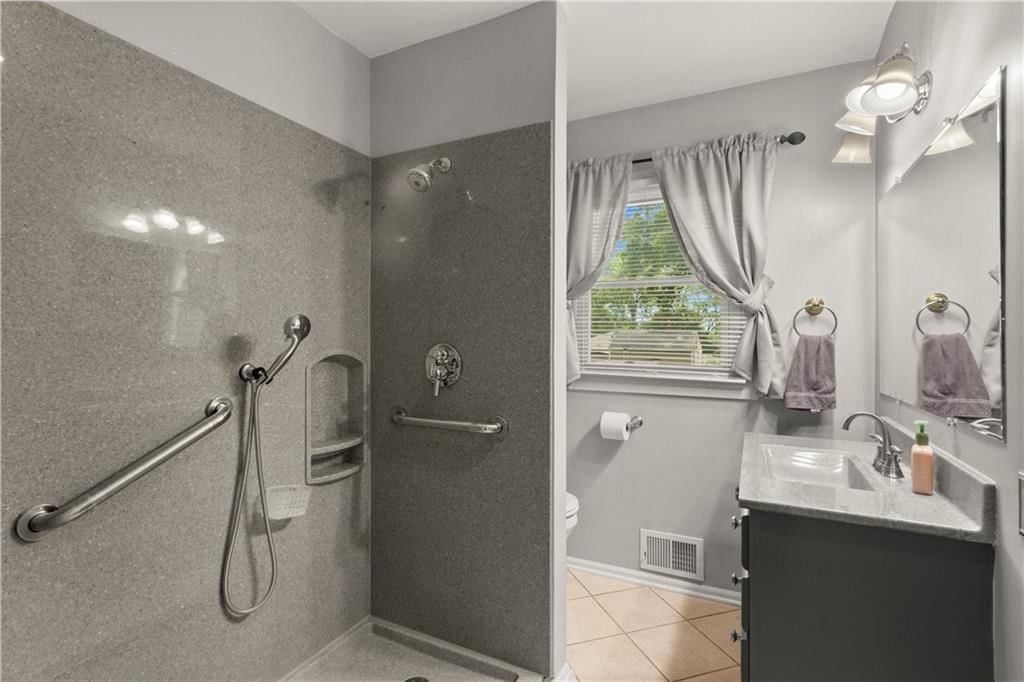 18200 Hanthorne Drive — photo 19