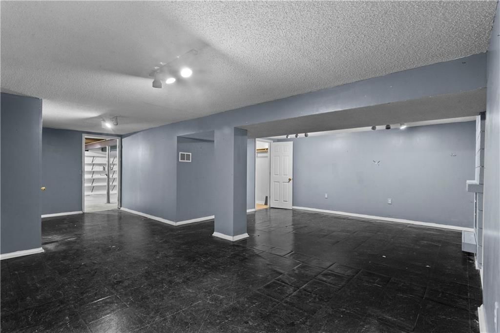 18200 Hanthorne Drive — photo 23