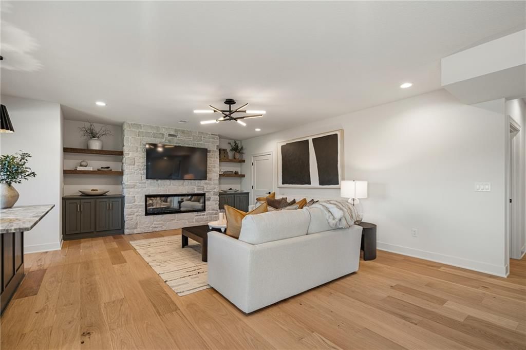16729 S WOODSTONE Drive — photo 19