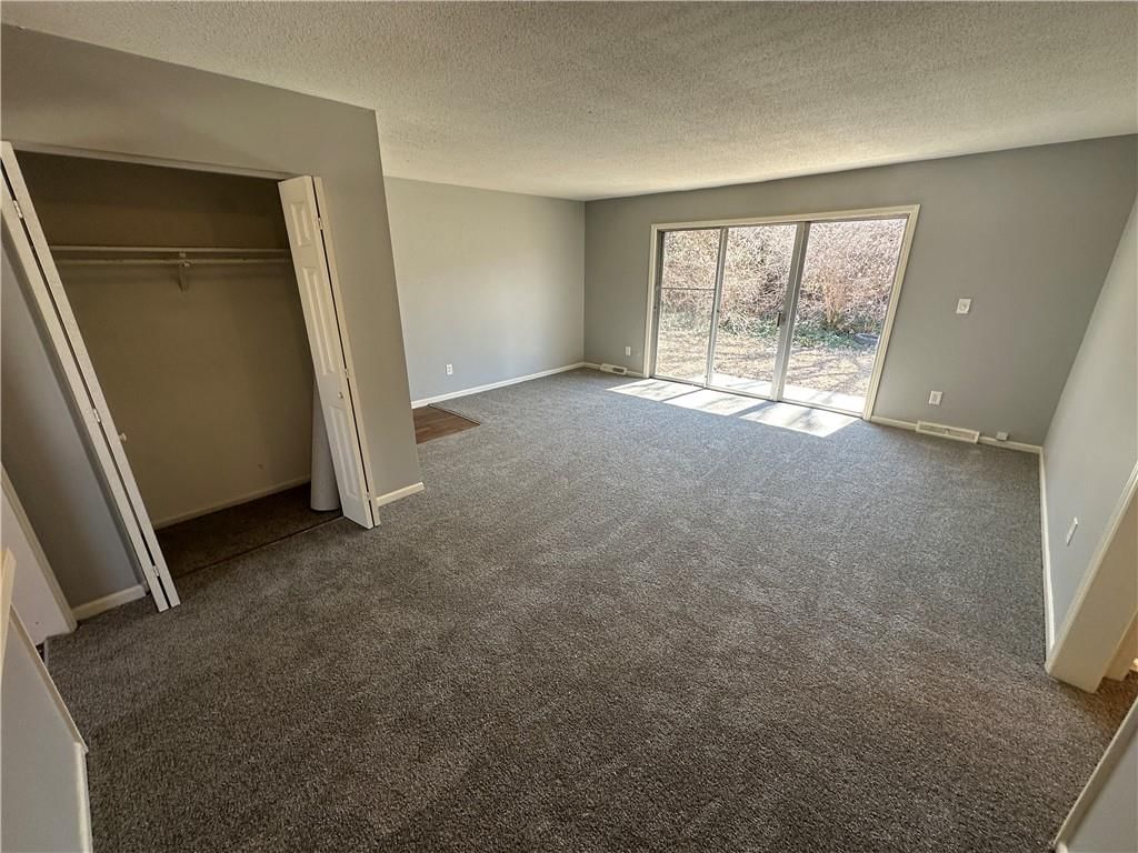 8725 Countryshire Lane — photo 5