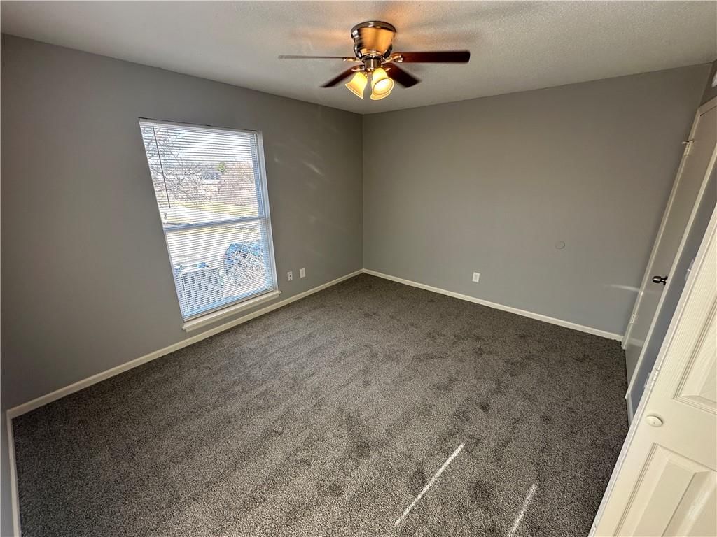 8725 Countryshire Lane — photo 24