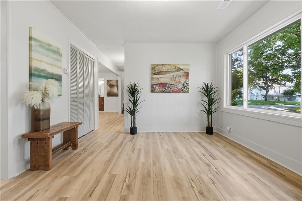 664 Doniphan Street — photo 37