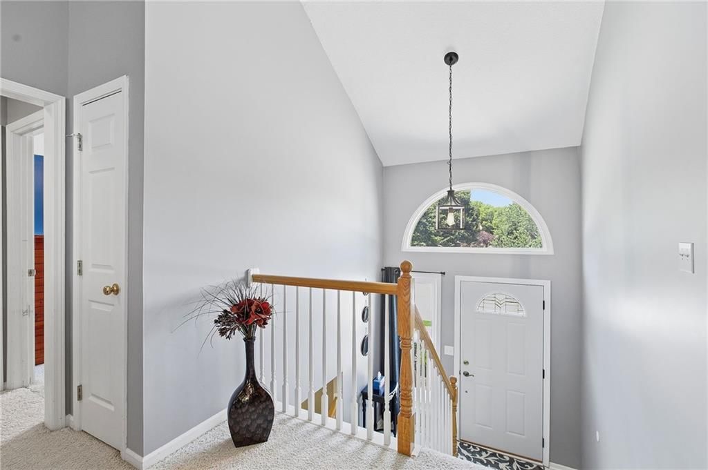 1301 NE Foxwood Drive — photo 4