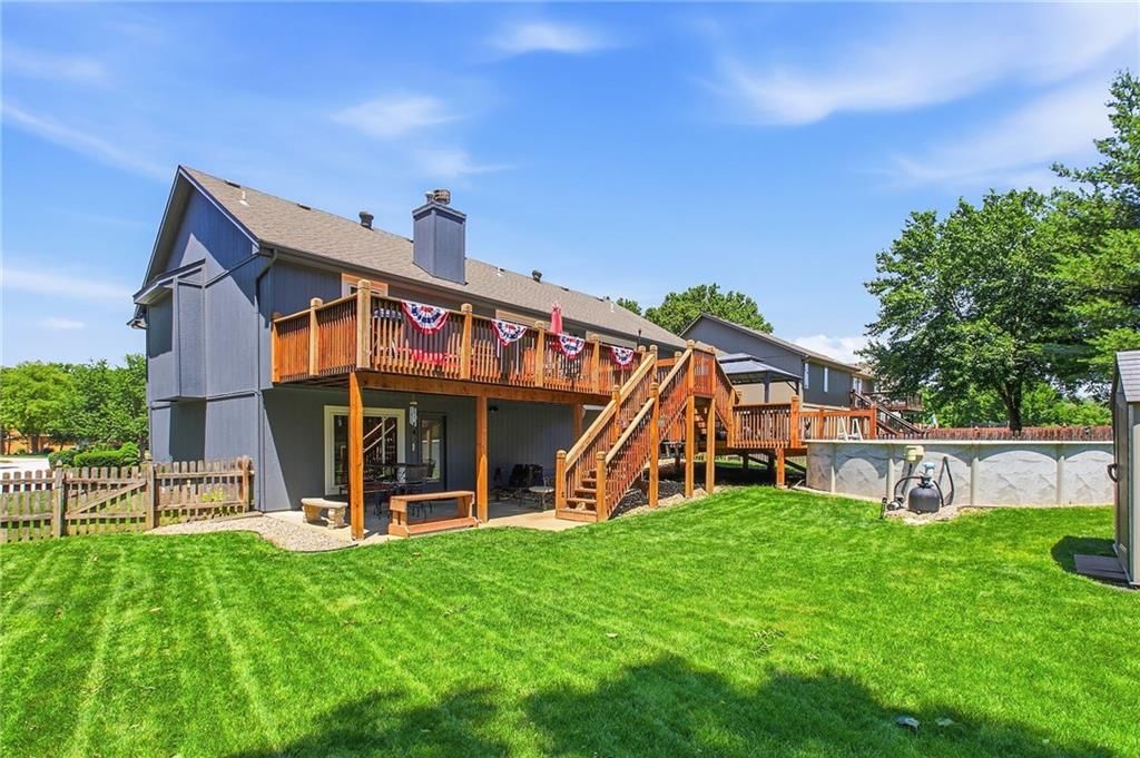 1301 NE Foxwood Drive — photo 43