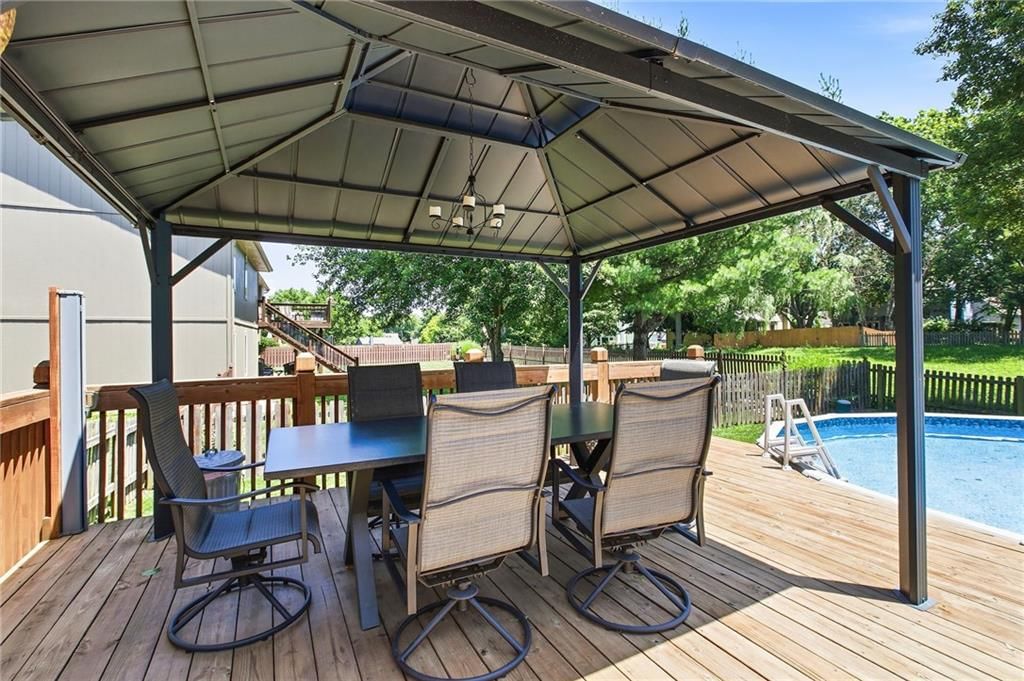 1301 NE Foxwood Drive — photo 48