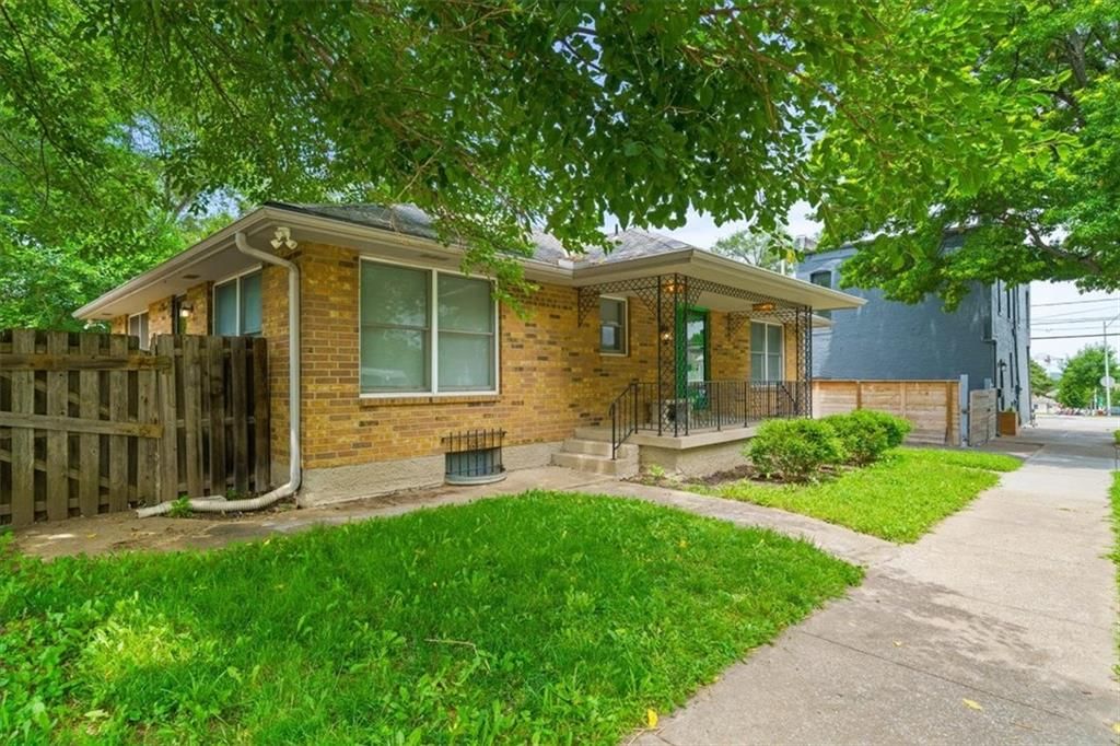 514 Forest Avenue — photo 2