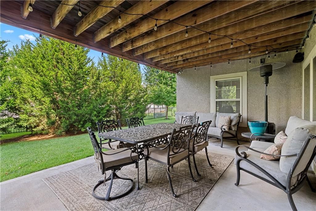 16105 Larsen Street — photo 42