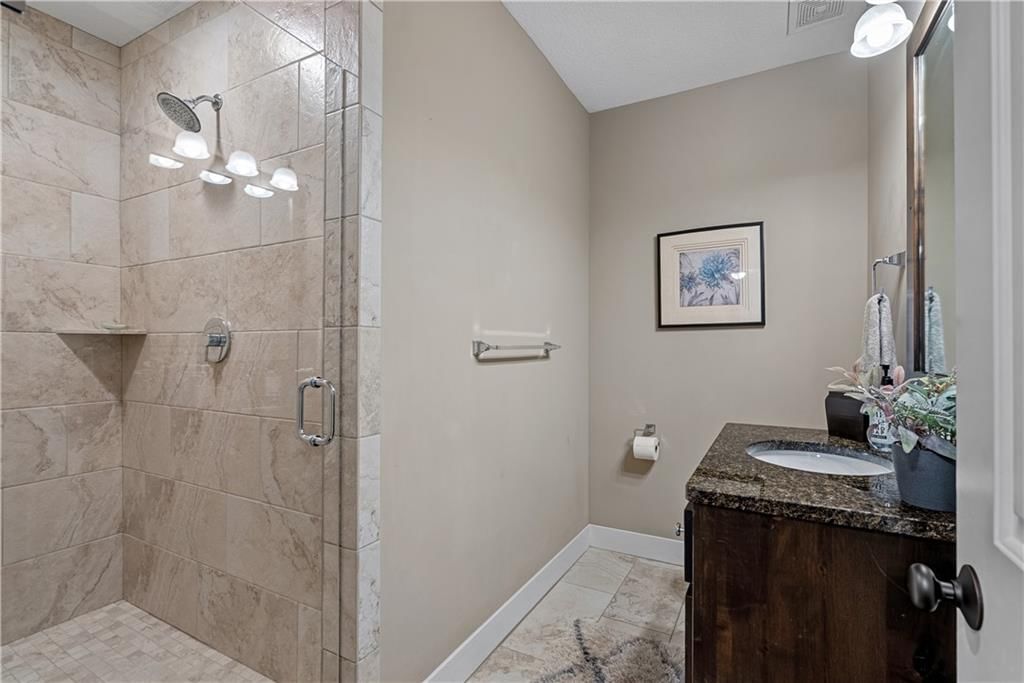 16105 Larsen Street — photo 45