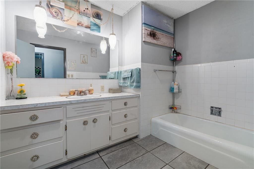 816 Vine Street — photo 21