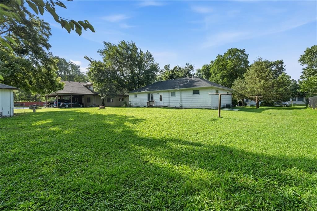 816 Vine Street — photo 33