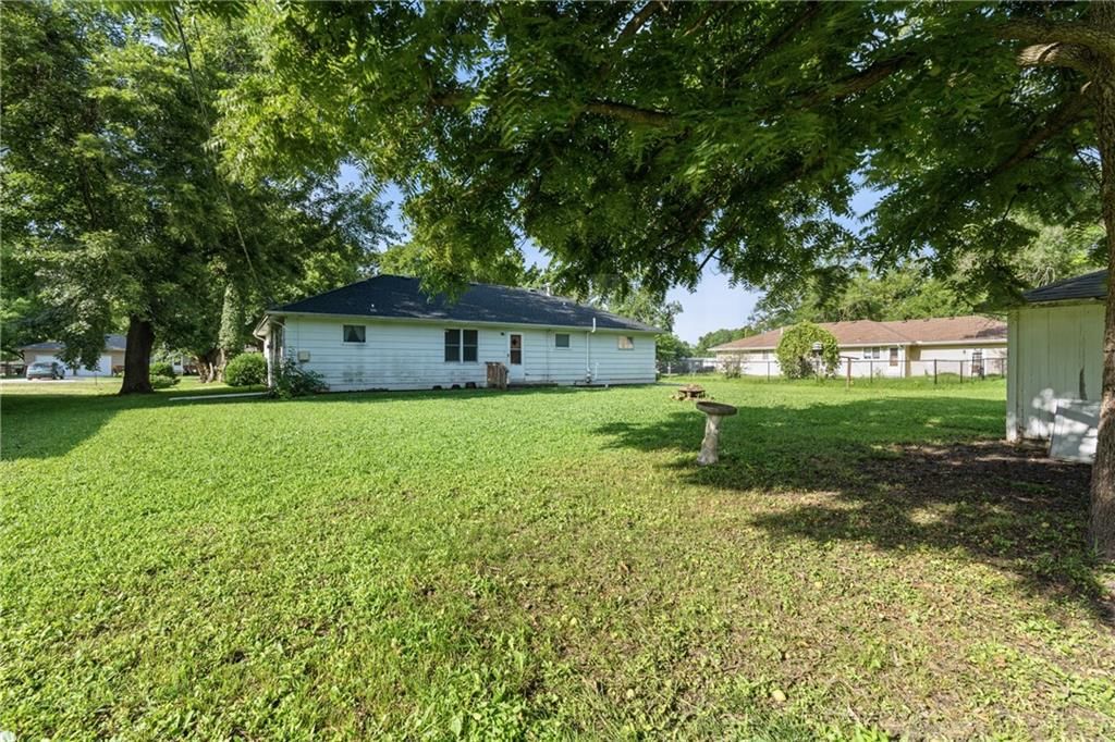 816 Vine Street — photo 34