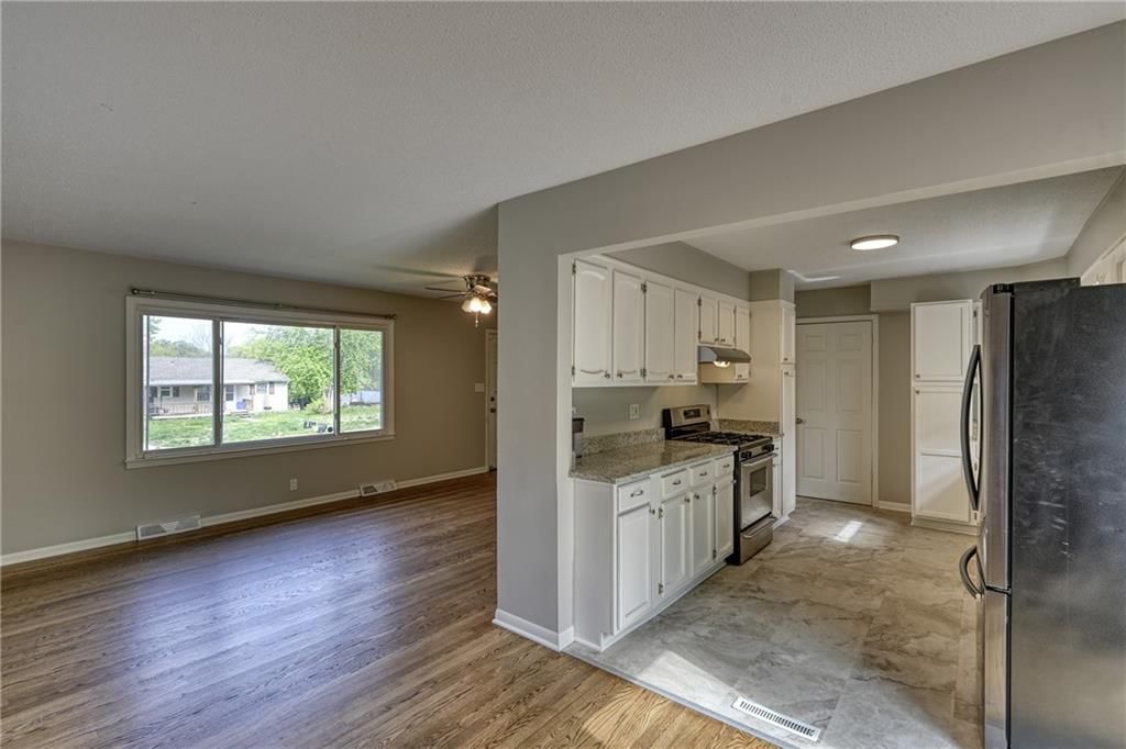 3535 N CHELSEA Avenue — photo 5