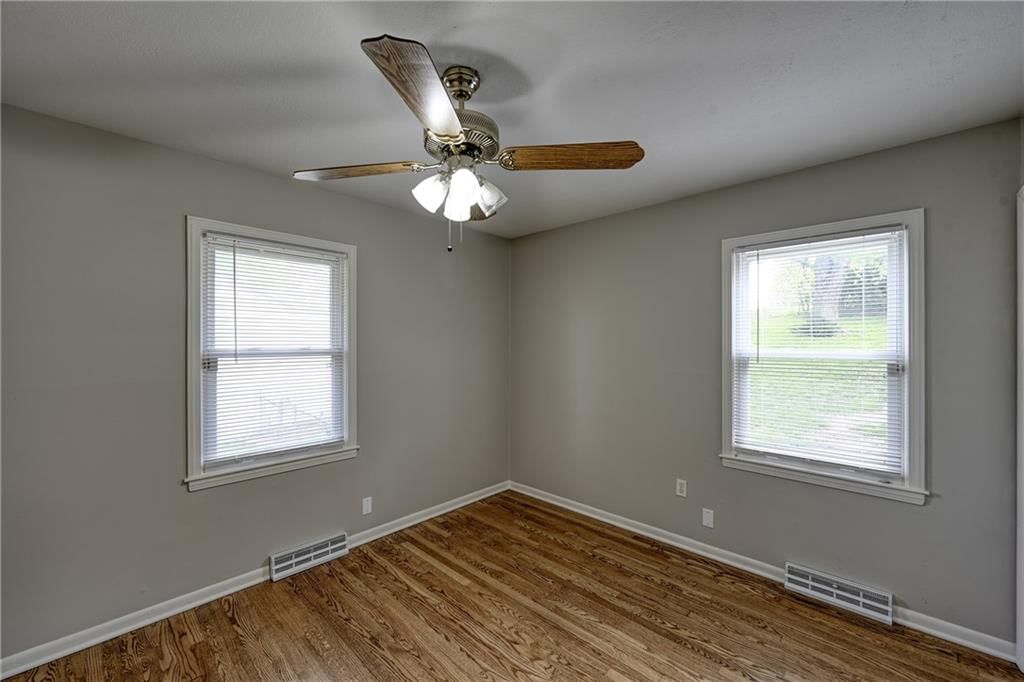 3535 N CHELSEA Avenue — photo 8