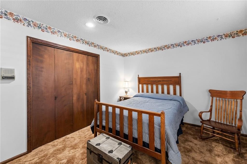 21 W Edwards Street — photo 15