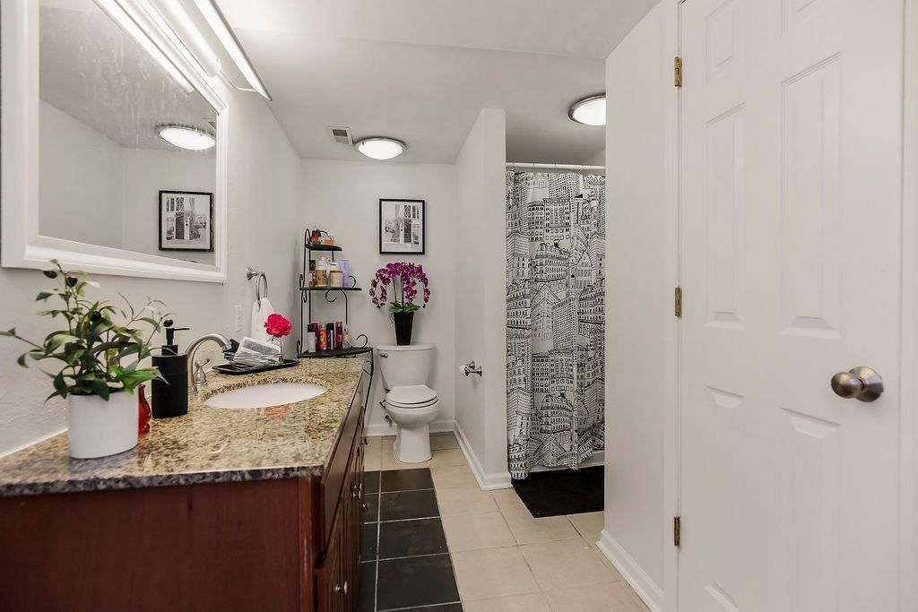 1801 NE Abbey Lane — photo 24