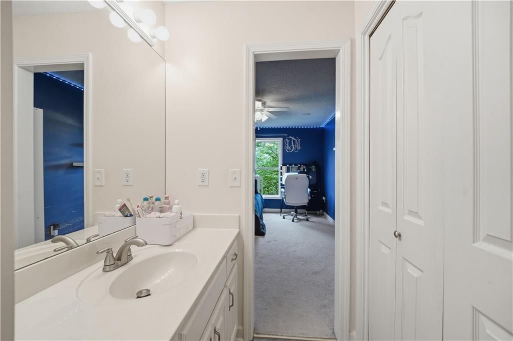 15883 W 154th Terrace — photo 32