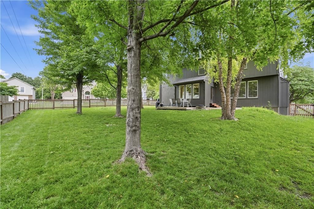 15883 W 154th Terrace — photo 44