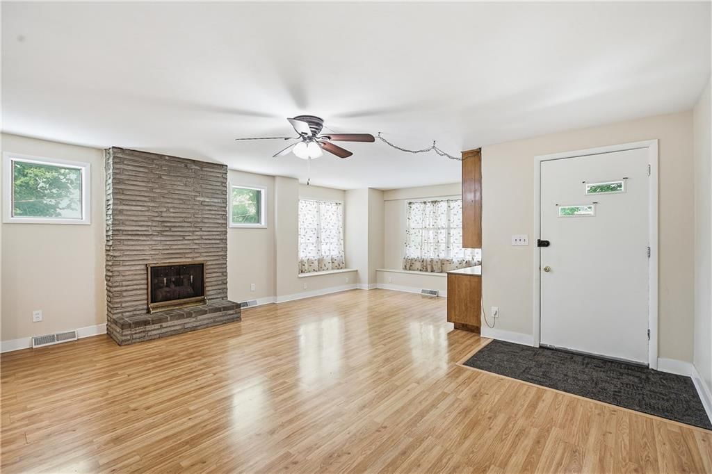 4000 Campbell Street — photo 4