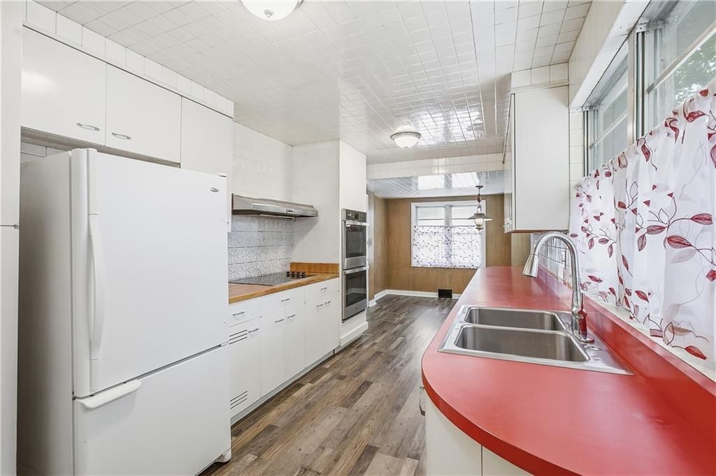 4000 Campbell Street — photo 9