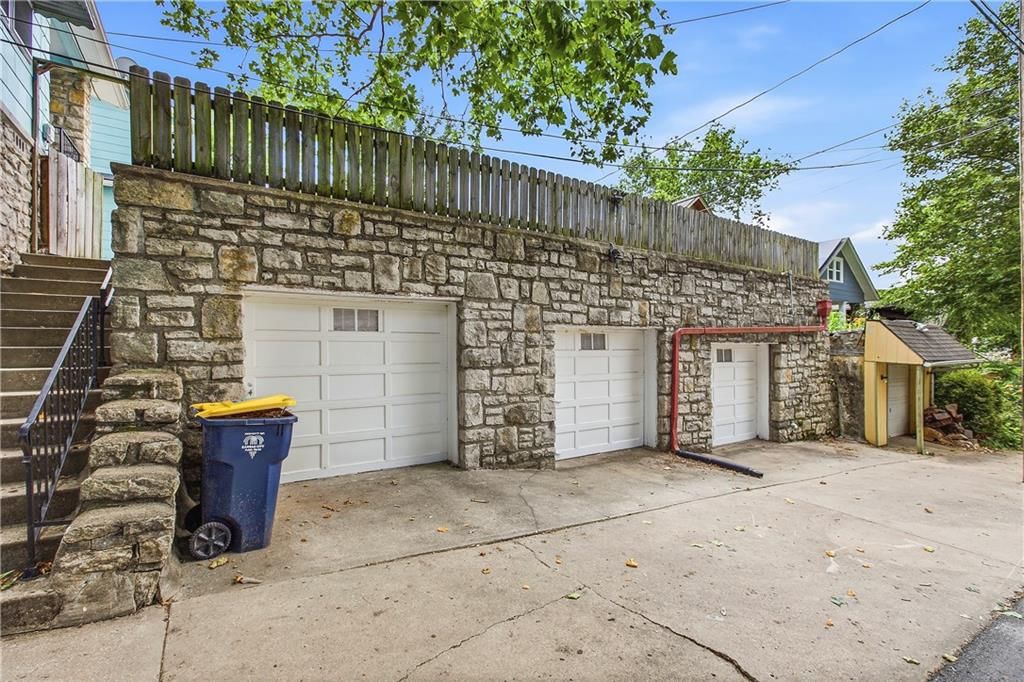 4000 Campbell Street — photo 25