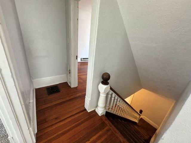 208 S Cottonwood Street — photo 17