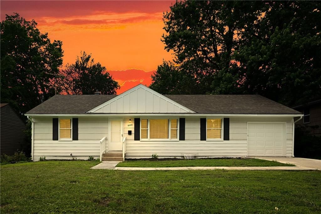 8600 Ford Avenue, Raytown, MO