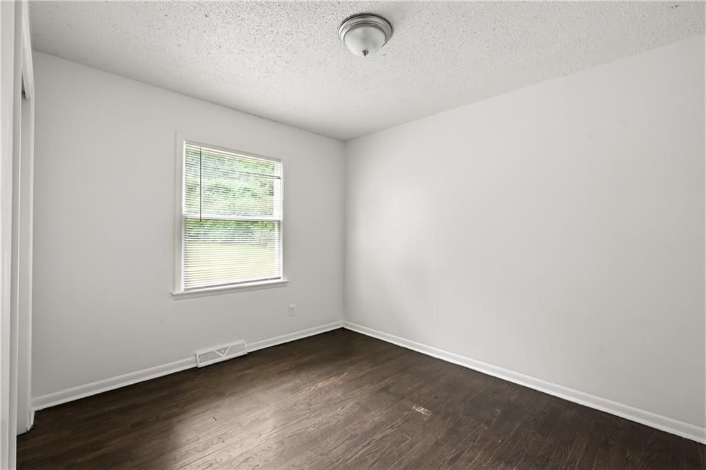8600 Ford Avenue — photo 15