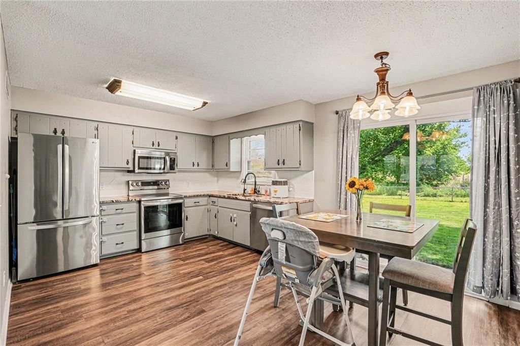 601 Mark Street — photo 12