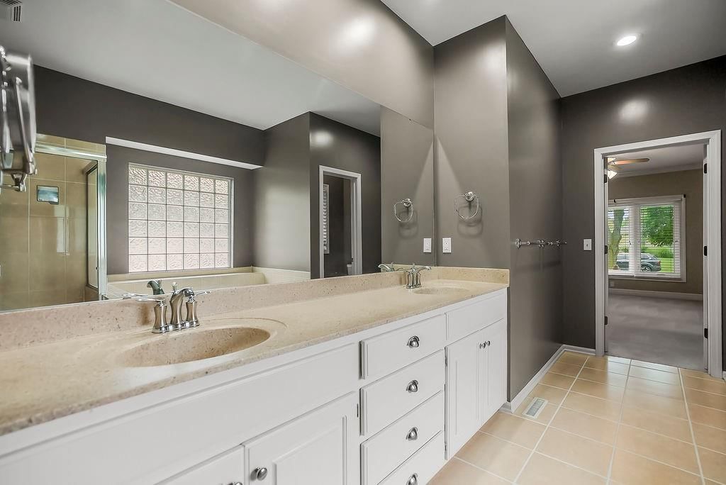 3024 S Fallbrook Court — photo 17