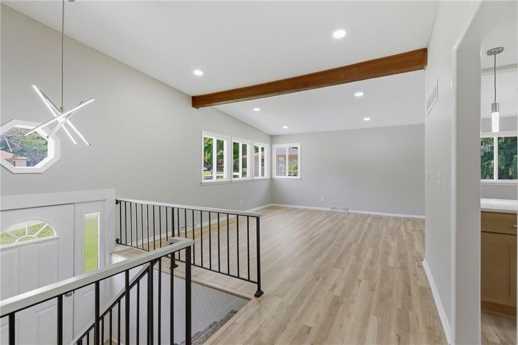 8021 Brookside Circle — photo 4