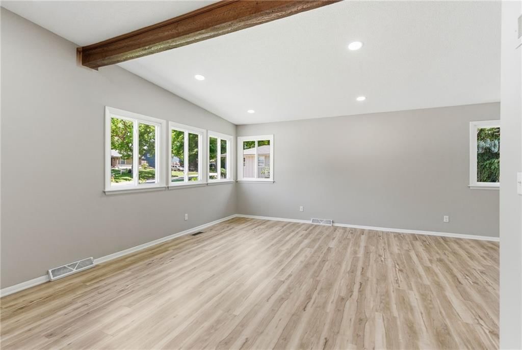 8021 Brookside Circle — photo 5