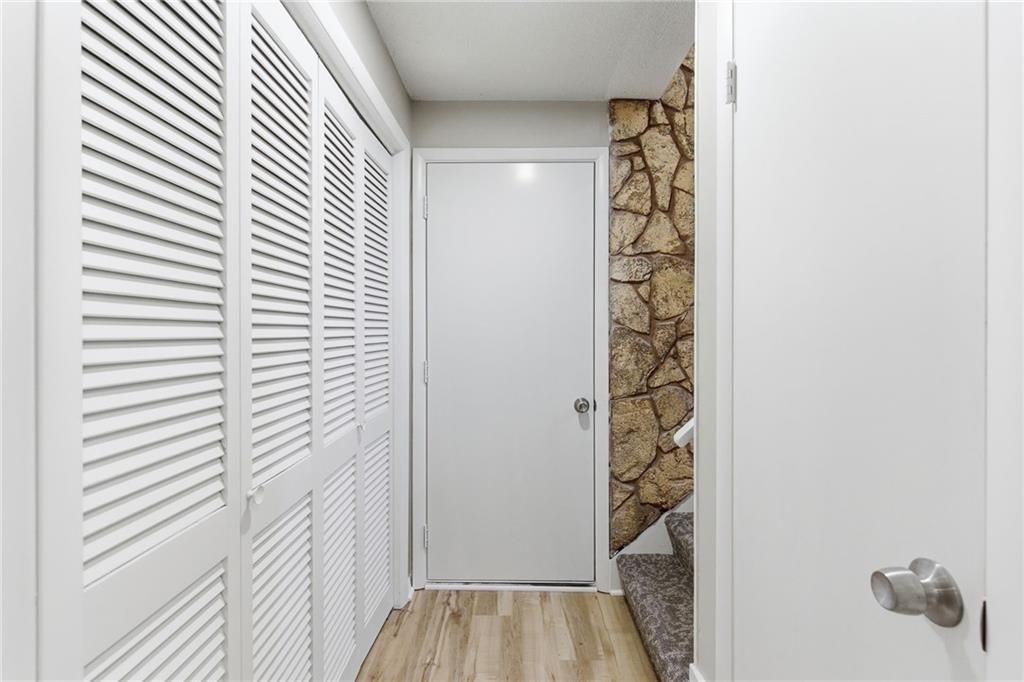 8021 Brookside Circle — photo 25