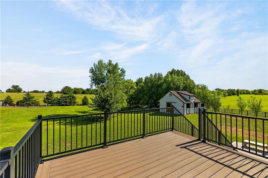 16956 Auburn Court — photo 10