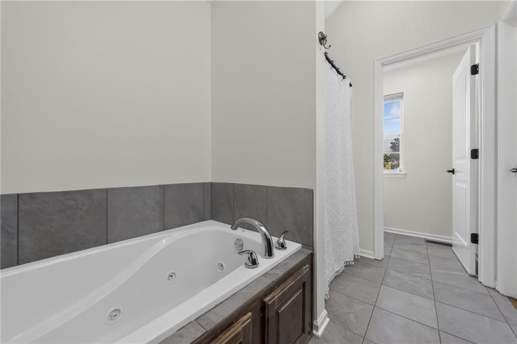 16956 Auburn Court — photo 37