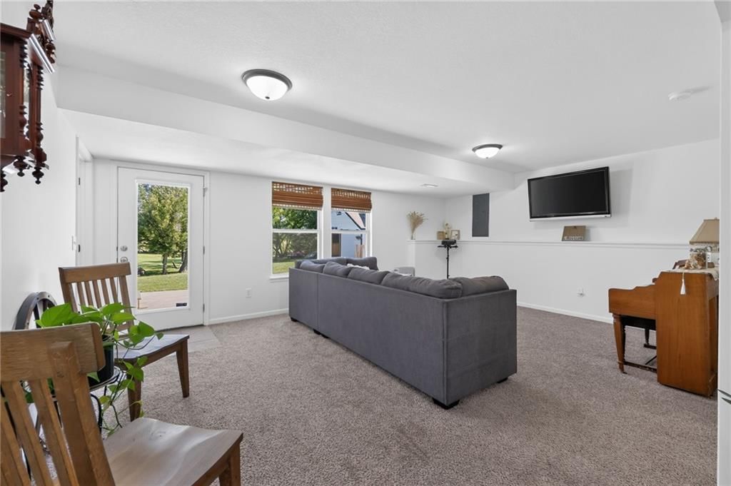 16956 Auburn Court — photo 47
