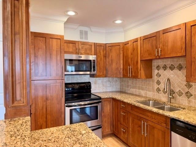 4545 Wornall Road — photo 2